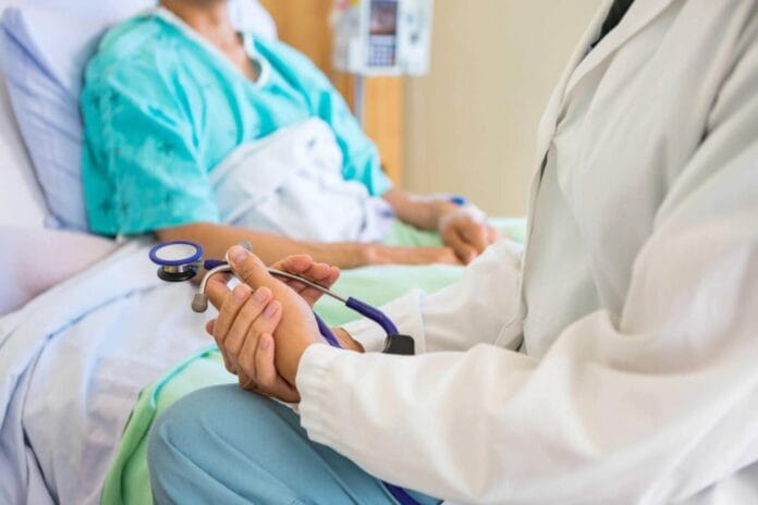 Médecin algérienne exclue en France : injustice choquante ou faute médicale ?