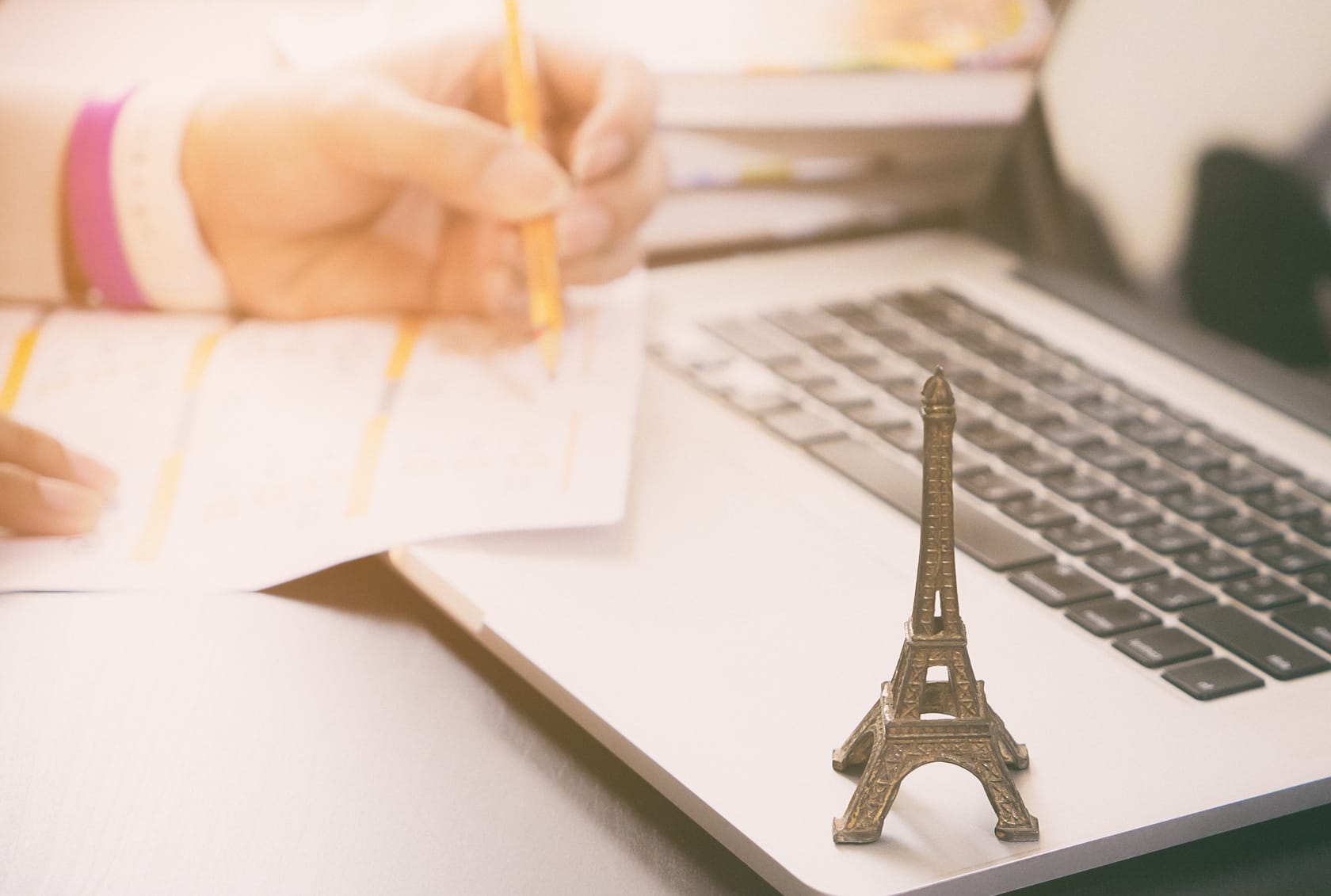 Tout sur le Visa Étudiant en France : Ce que les Algériens Doivent Savoir