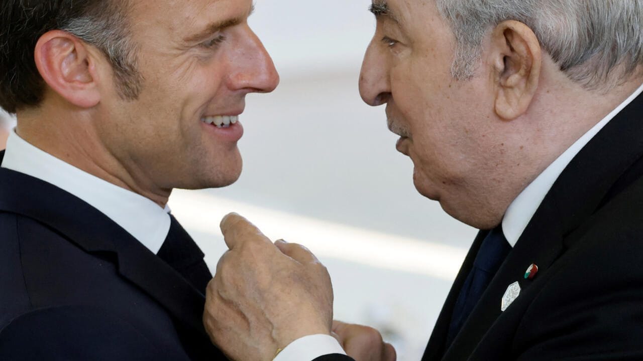 Crise diplomatique relancée en France : Paris dans le viseur de l’Algérie après la mise en cause de 40 hauts responsables