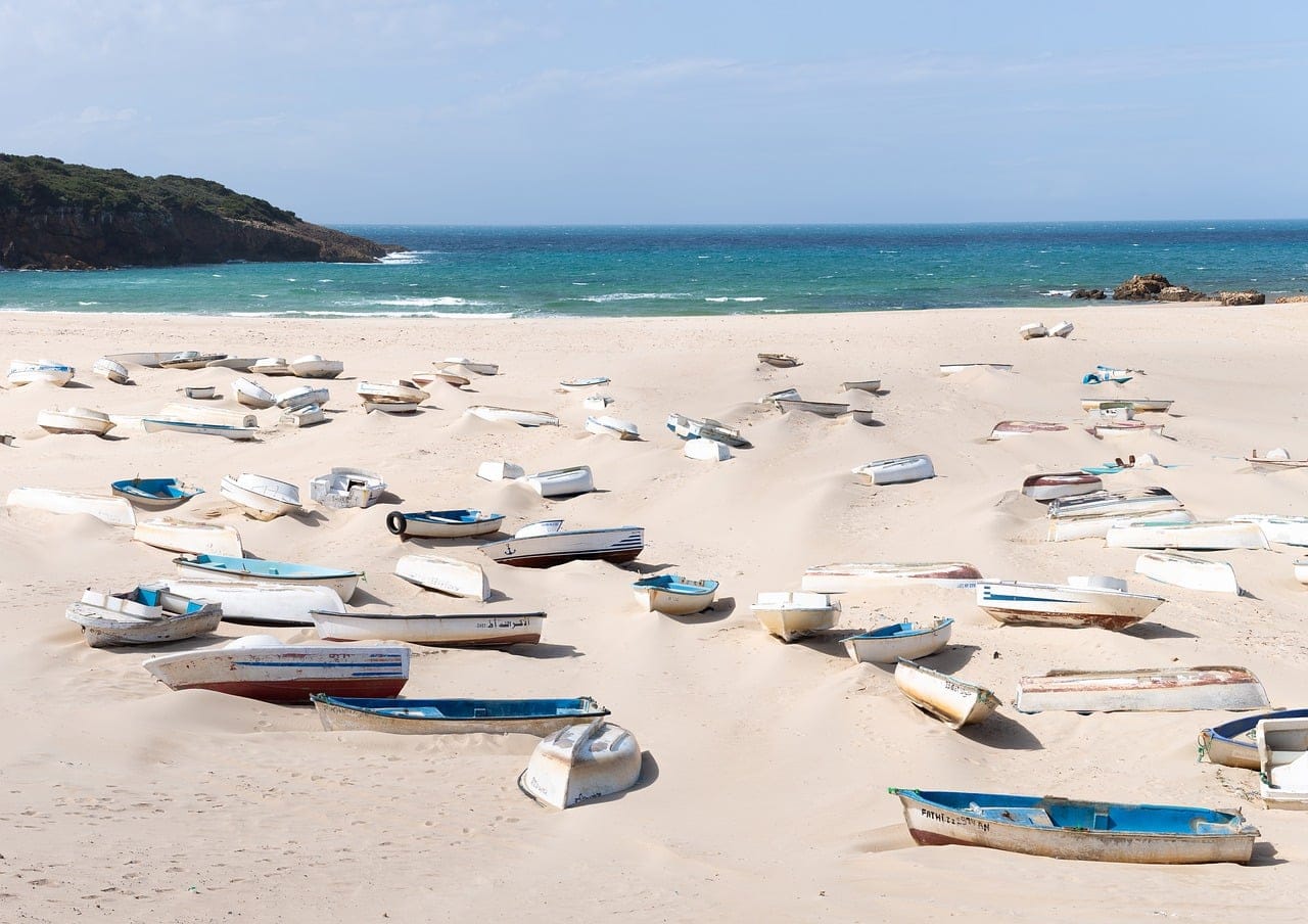 Découvrez les 4 plages secrètes d’Algérie à explorer absolument durant l’été 2025