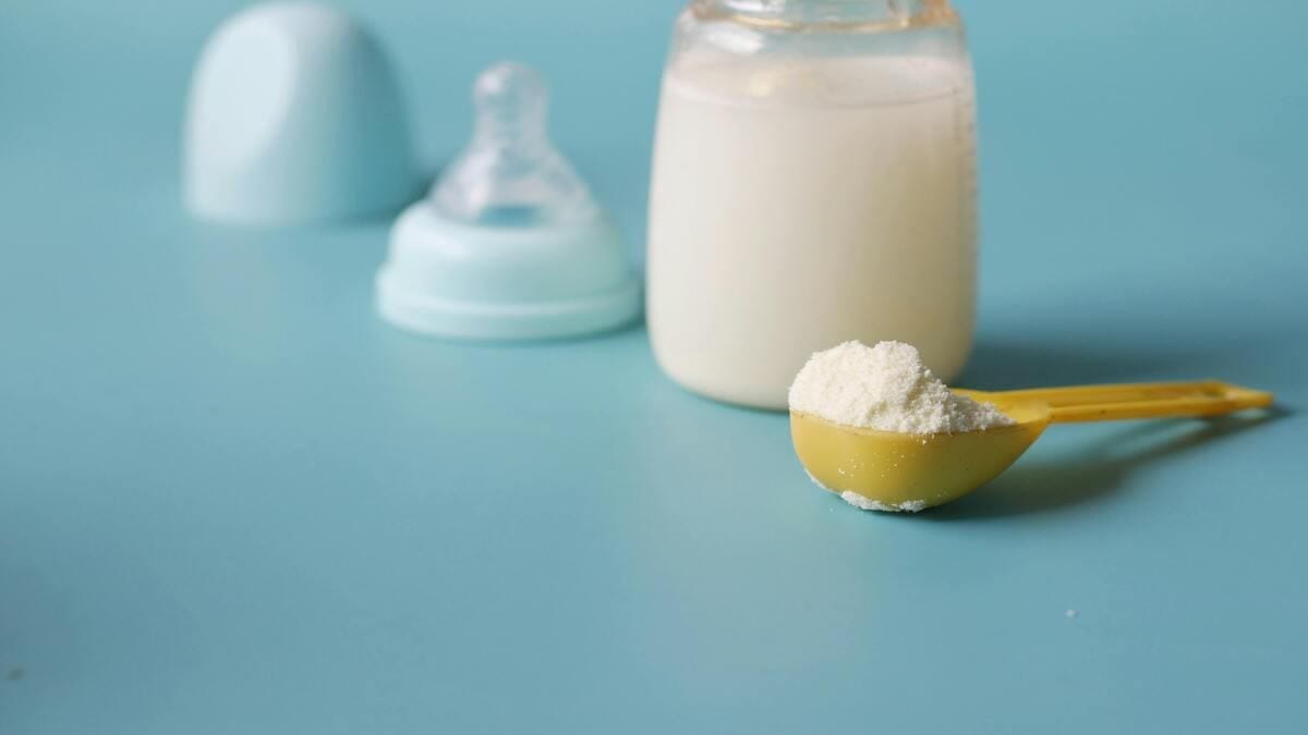 Algérie : une première usine de lait infantile pour couvrir 40 % des besoins du pays Algérie : une première usine de lait infantile pour couvrir 40 % des besoins du pays