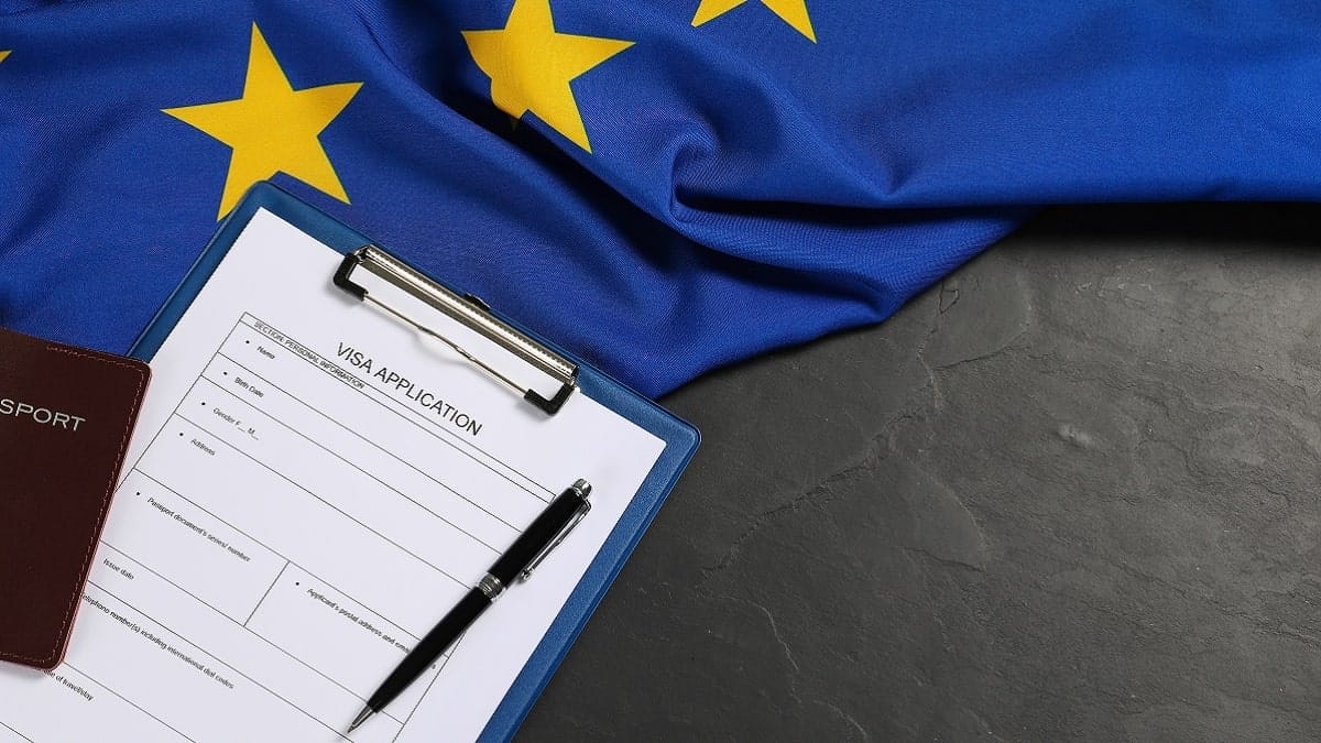 Étudier en Pologne en 2025 : les nouvelles règles du visa Schengen pour les étudiants algériens à connaître absolument