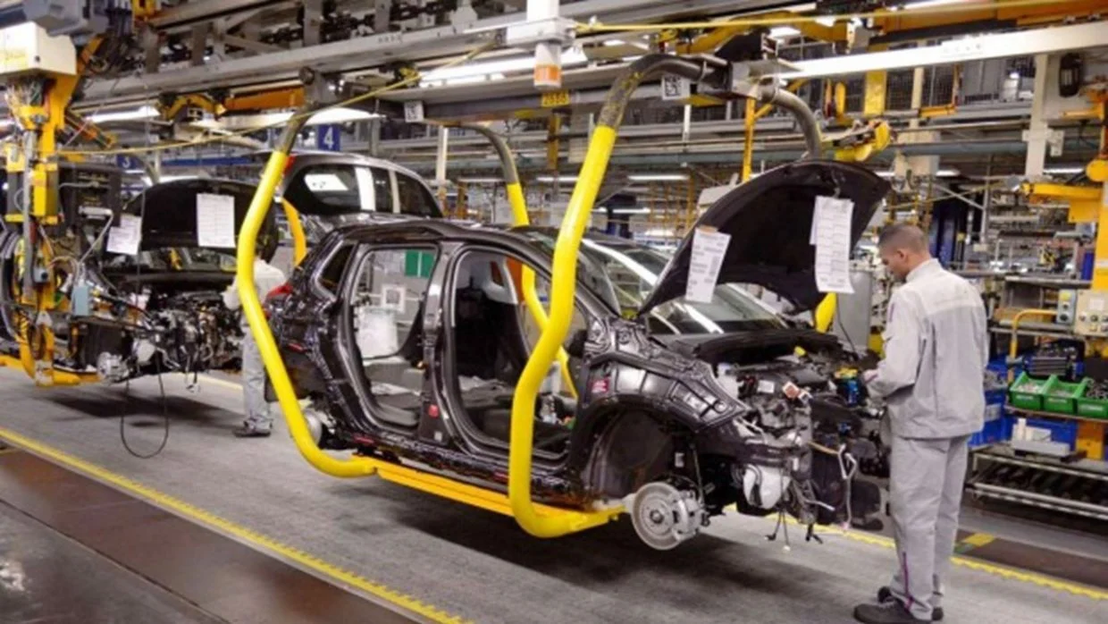 industrie automobile scaled 1