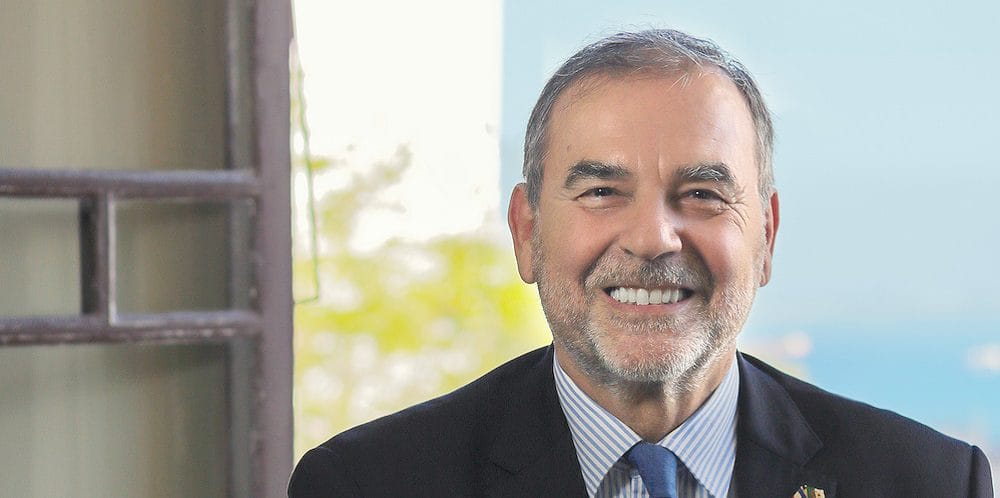 Crise Algérie-France : l’avertissement choc de Michel Bisac aux conséquences incalculables Crise Algérie-France : l'avertissement choc de Michel Bisac aux conséquences incalculables