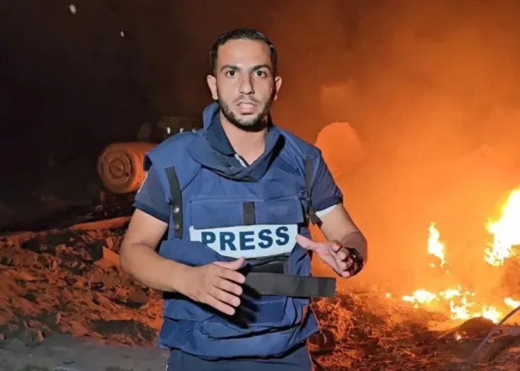 Anas al-Sharif, voix emblématique de Gaza, tué dans une frappe israélienne : ce que l’on sait