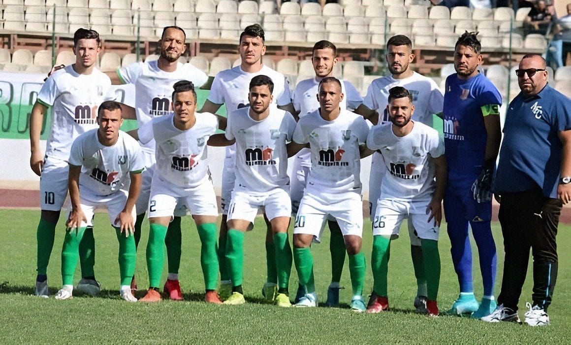 Deux jeunes talents algériens traversent la Méditerranée pour percer dans le football européen