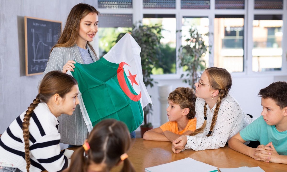 Rentrée scolaire en Algérie : pourquoi les classes débordent encore ? Rentrée en Algérie : pourquoi les classes débordent encore ?