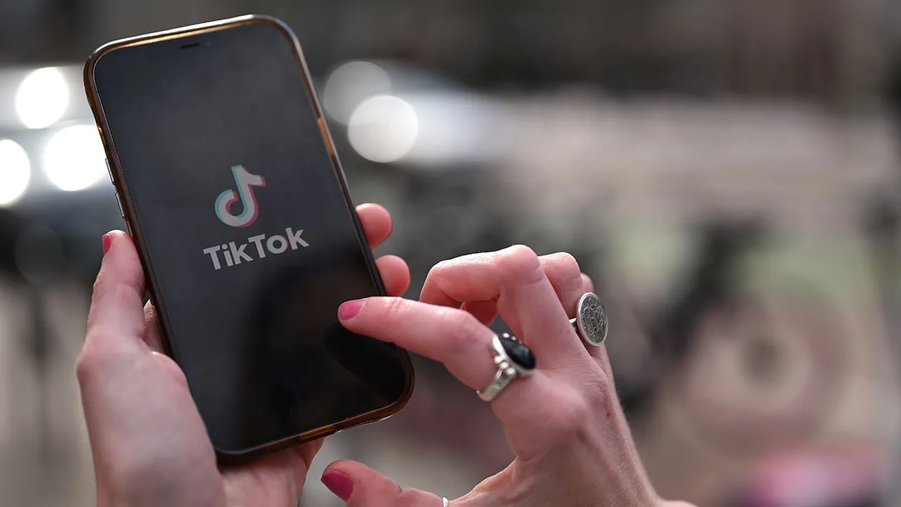 Tiktokeuse arrêtée en Algérie après un live polémique