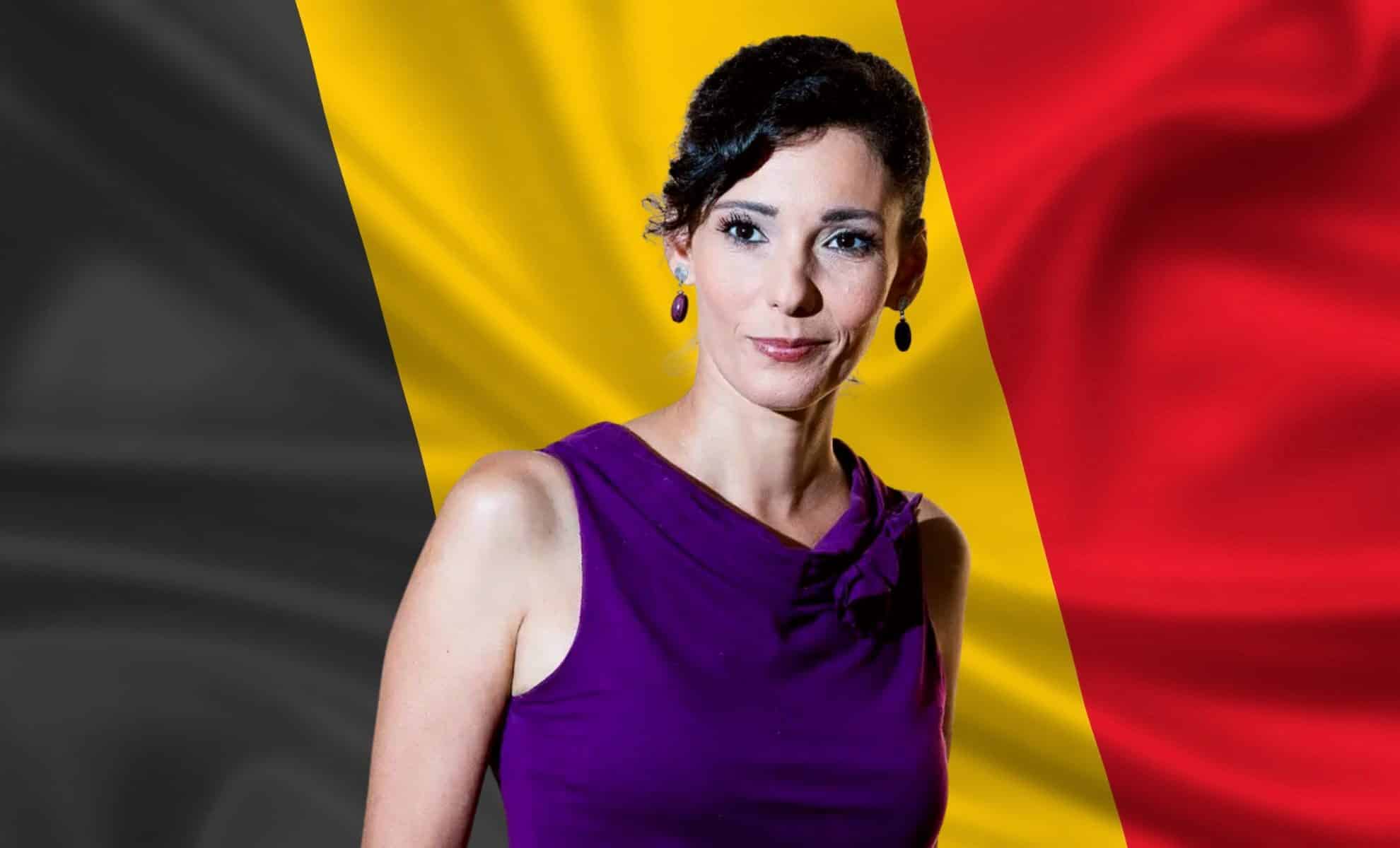 Hadja Lahbib : ses confidences sur sa mère algérienne Hadja Lahbib : ses confidences sur sa mère algérienne