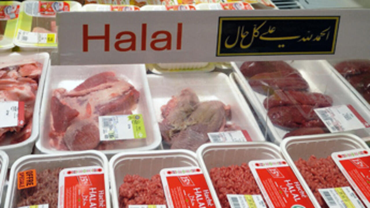 Viande halal dans les écoles canadiennes : ce qui divise Viande halal dans les écoles canadiennes : ce qui divise