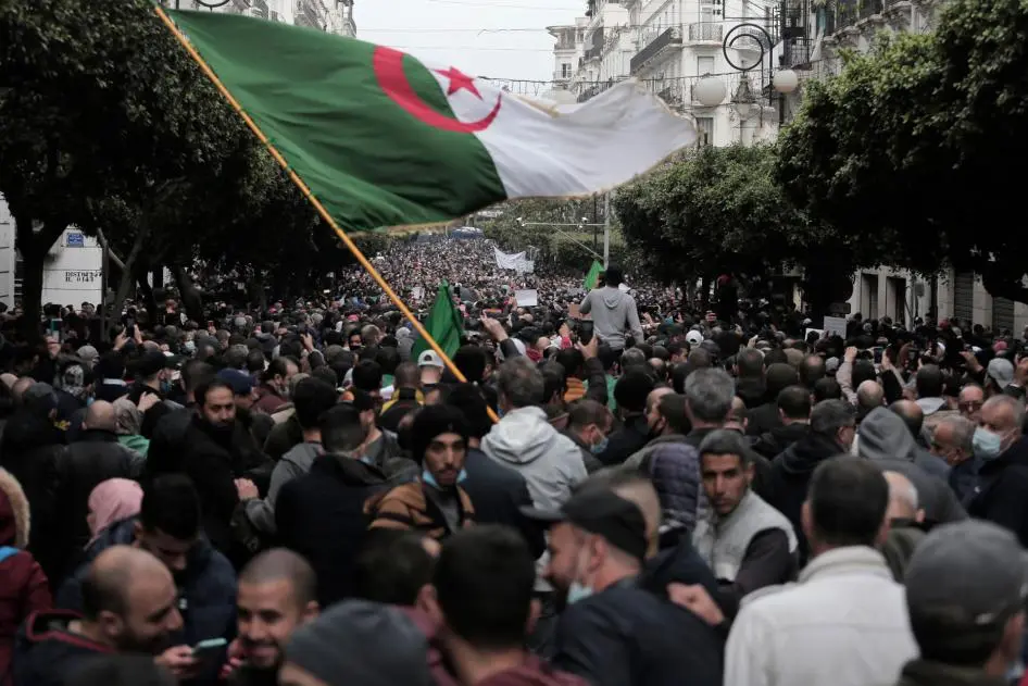 Anas Chaïeb crée le buzz et divise l’opinion en Algérie