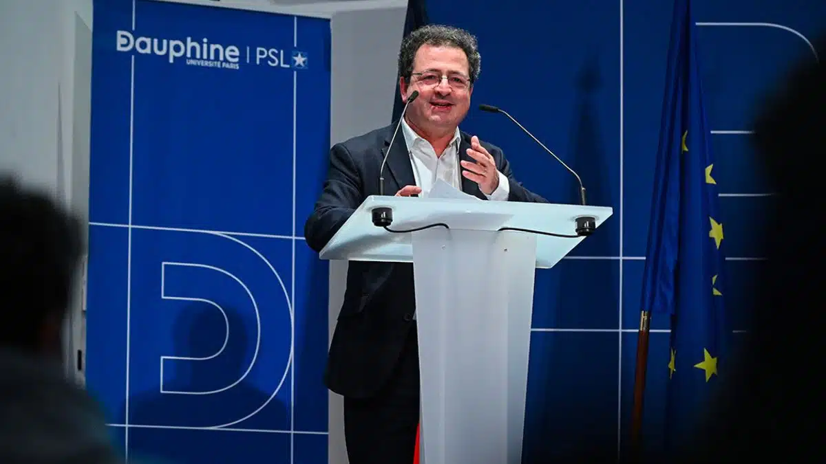 L’appel d’El Mouhoub Mouhoud à la diaspora algérienne El Mouhoub Mouhoud lors d'un discours à la diaspora algérienne.