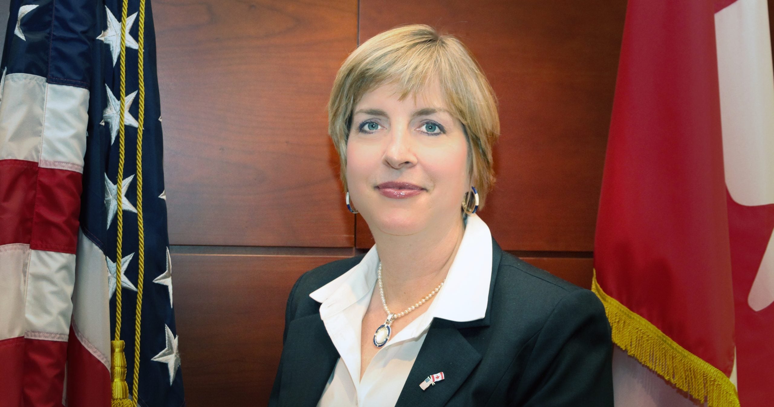 Elizabeth Moore Aubin : une diplomatie américaine innovante en Algérie Elizabeth Moore Aubin : une diplomatie américaine innovante en Algérie