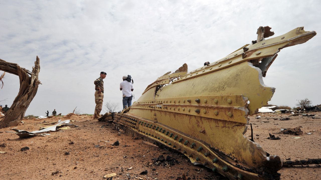 Crash Air Algérie 2014 : pourquoi la justice traîne en France ? Crash Air Algérie 2014