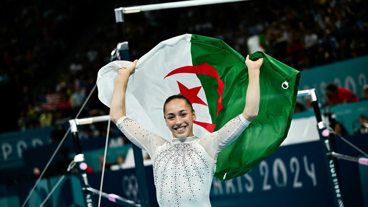 Le geste émouvant de Tebboune envers Kaylia Nemour Le geste émouvant de Tebboune envers Kaylia Nemour