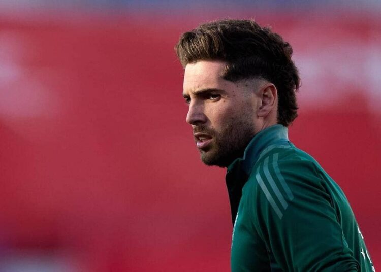 Luca Zidane masqué écœure les Pays-Bas avec l'Algérie Luca Zidane va-t-il briller pour ses débuts avec l’Algérie ?