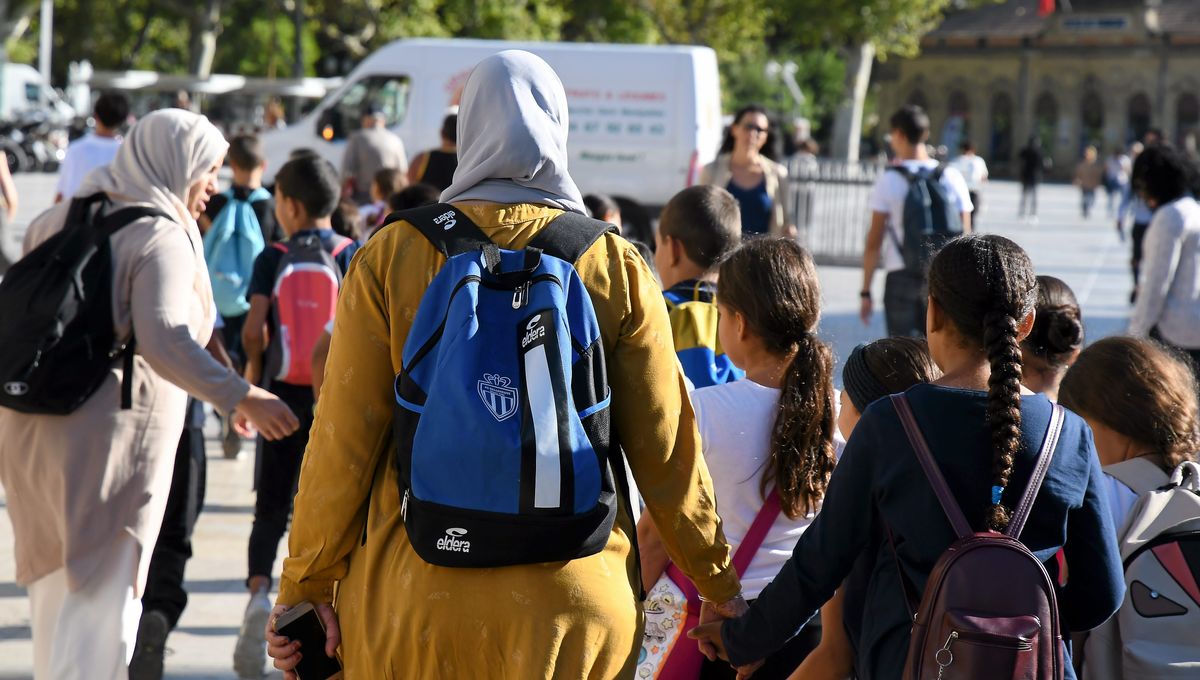Élèves voilées en sortie scolaire : la polémique enfle Élèves voilées en sortie scolaire : la polémique enfle