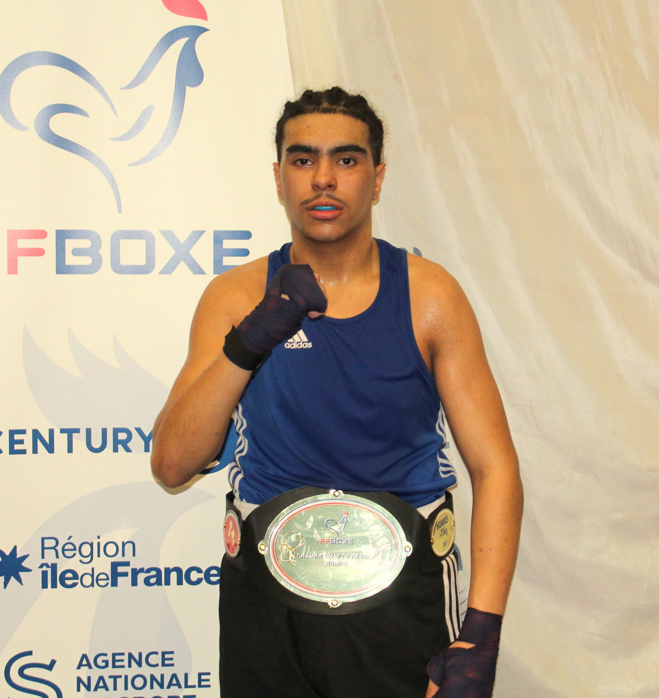 Ce prodige français de la boxe choisit l’Algérie Ce prodige français de la boxe choisit l’Algérie