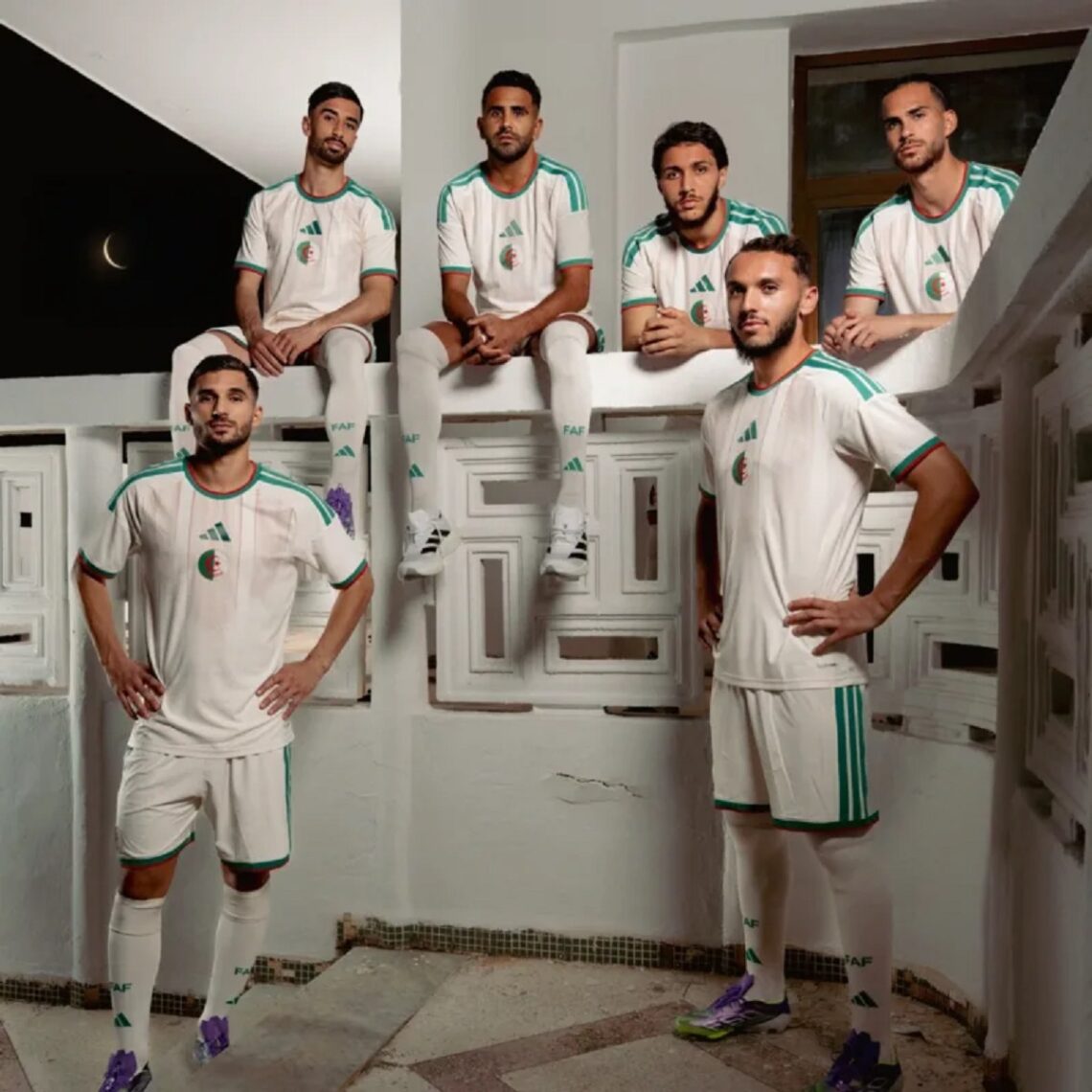 Maillot Algérie CAN 2025 : un zellige qui fait sensation Maillot Algérie CAN 2025 : un zellige qui fait sensation