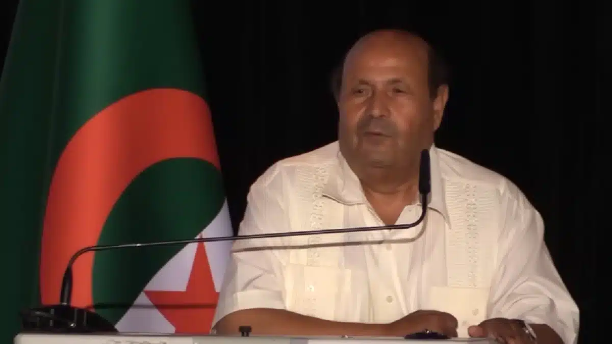 Pourquoi le journaliste Saâd Bouakba a été incarcéré ? Pourquoi le journaliste Saâd Bouakba a été incarcéré ?