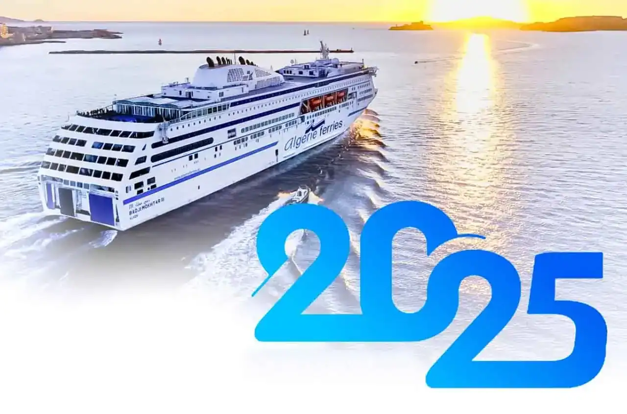 Alerte traversées : changement clé sur la ligne Alicante-Alger Ferry moderne reliant Alicante à Alger en 2025.