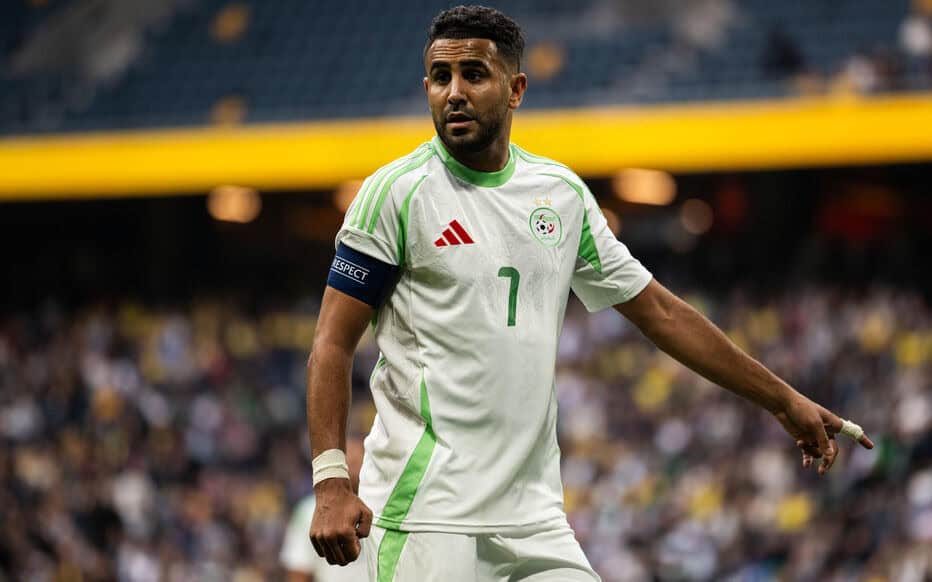CAN 2025 : les matchs à ne pas manquer ce 24 décembre Joueur algérien portant le maillot numéro 7 lors d'un match.