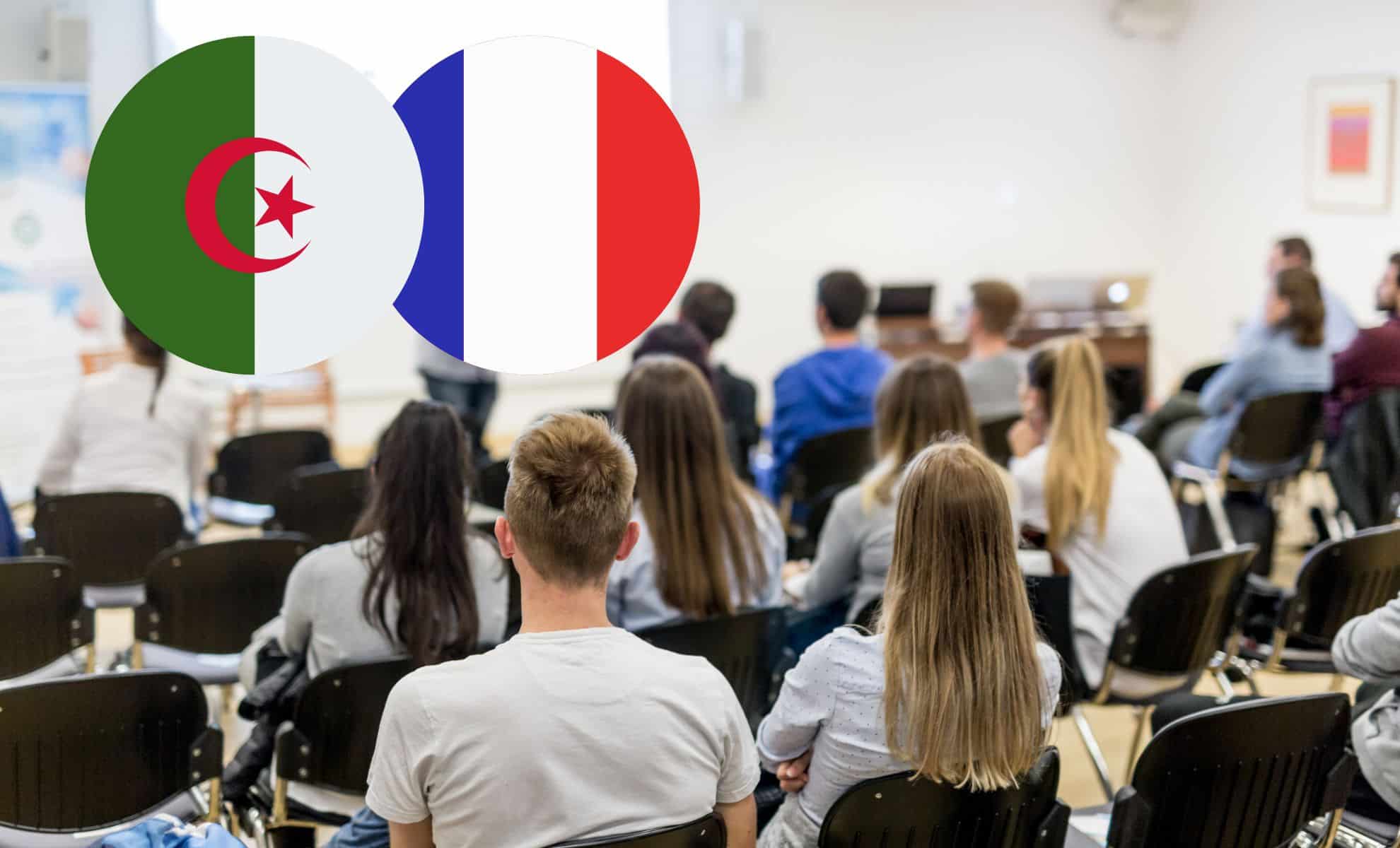 Frais d’inscription en hausse : un choc pour les étudiants étrangers en France Étudiants en France regardant une présentation avec drapeaux algérien et français.