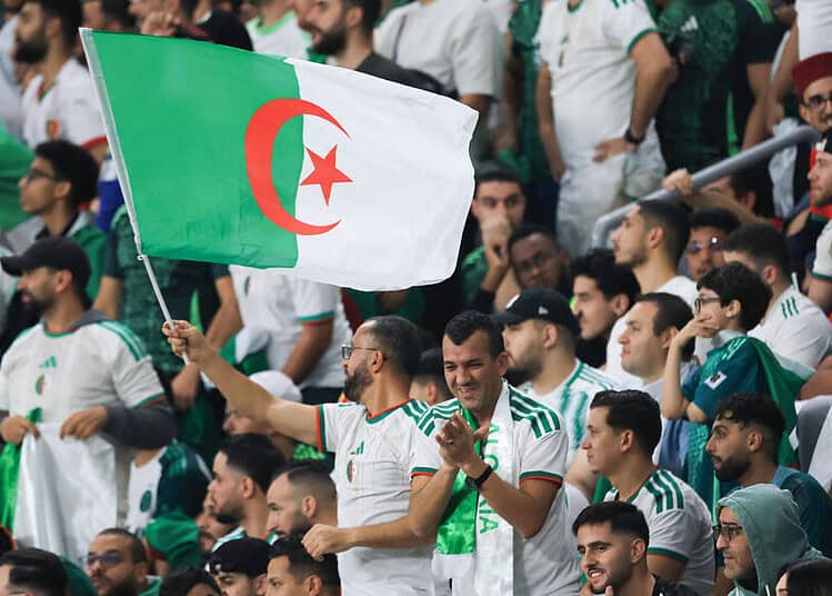 Tebboune s’adresse aux fans algériens avant la CAN 2025