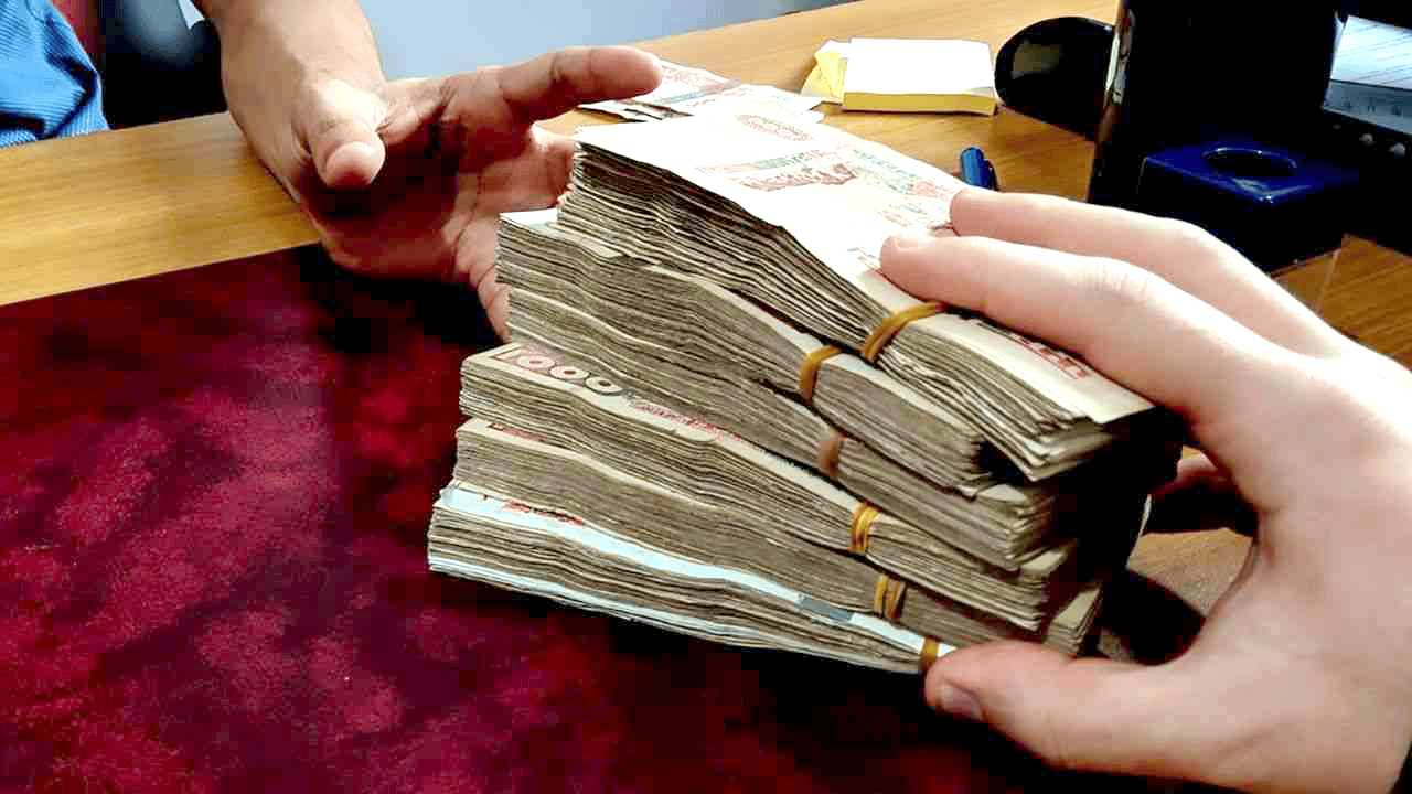 Blanchiment en Algérie : 88 800 € découverts par la police