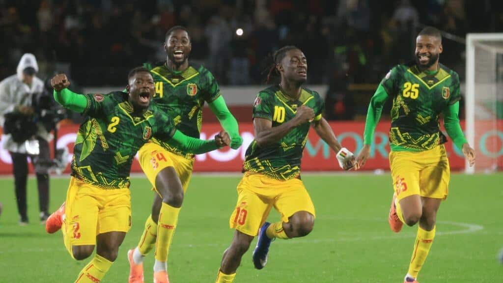 Équipe nationale africaine de football en action lors d'un match.