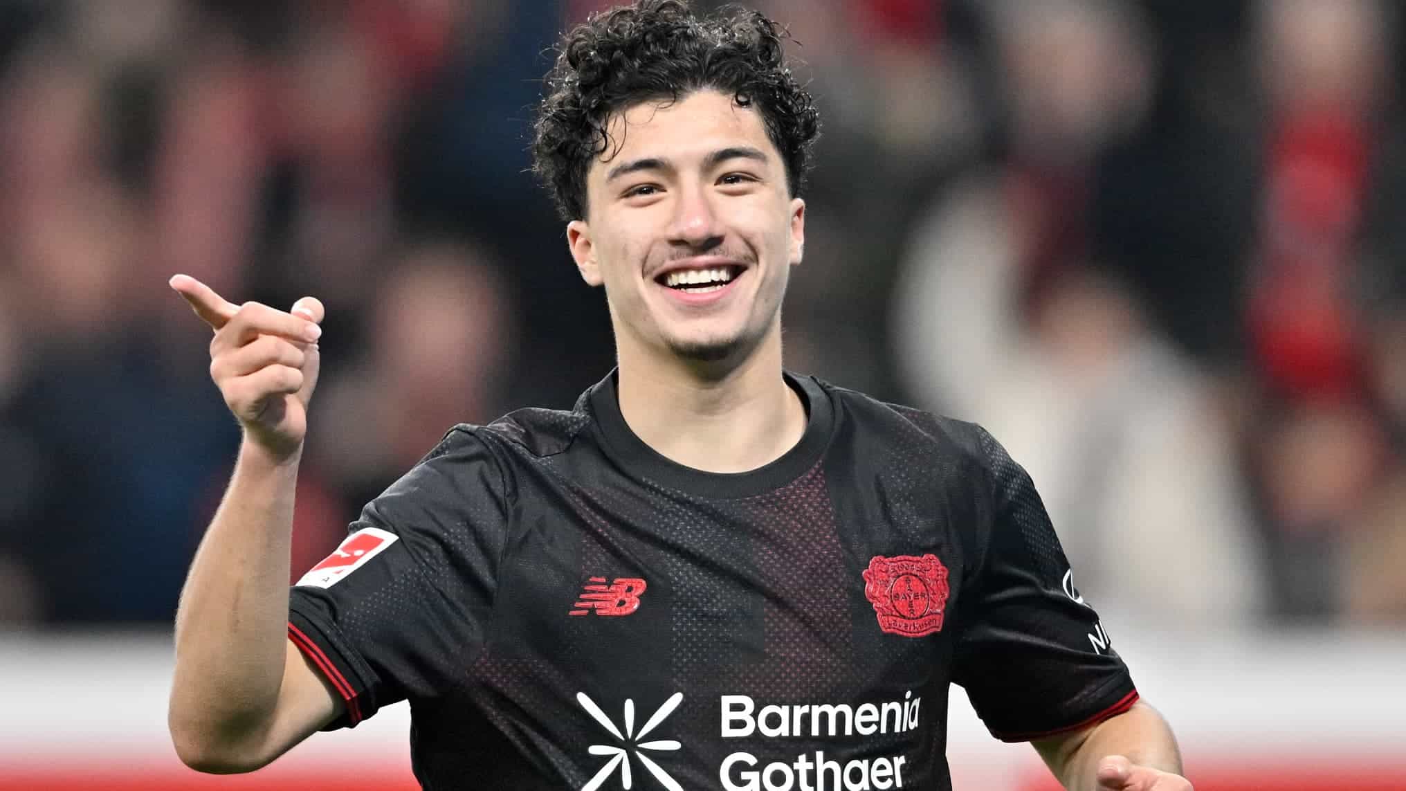 Leverkusen riposte à l'attaque de Man City pour Maza ! Leverkusen riposte à l'attaque de Man City pour Maza !
