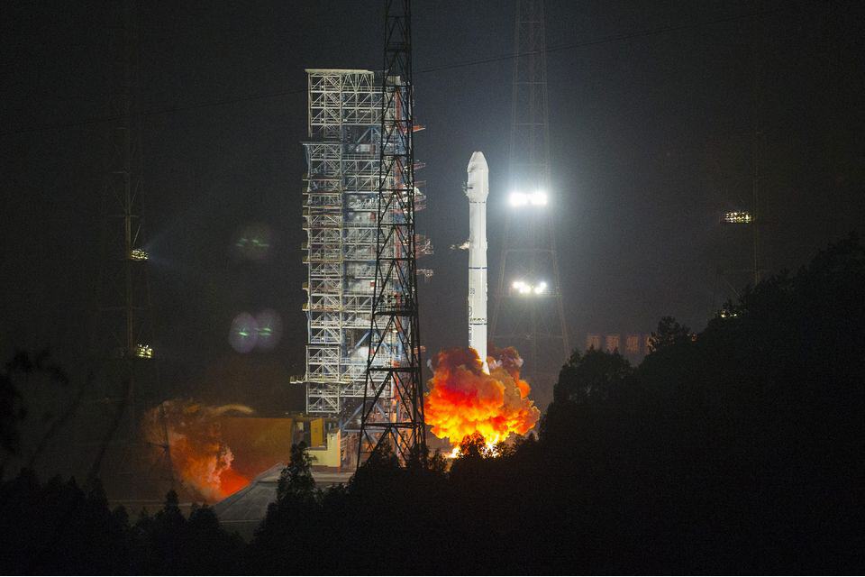 Un nouveau satellite algérien propulsé depuis la Chine