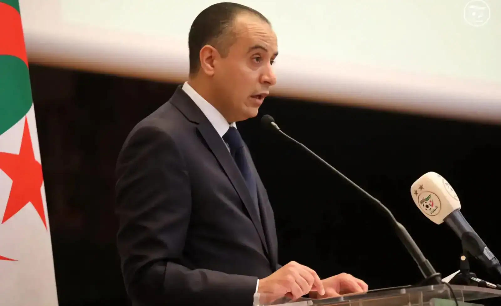 Discours de Walid Sadi au Maroc Walid Sadi lors d'un discours officiel au Maroc.
