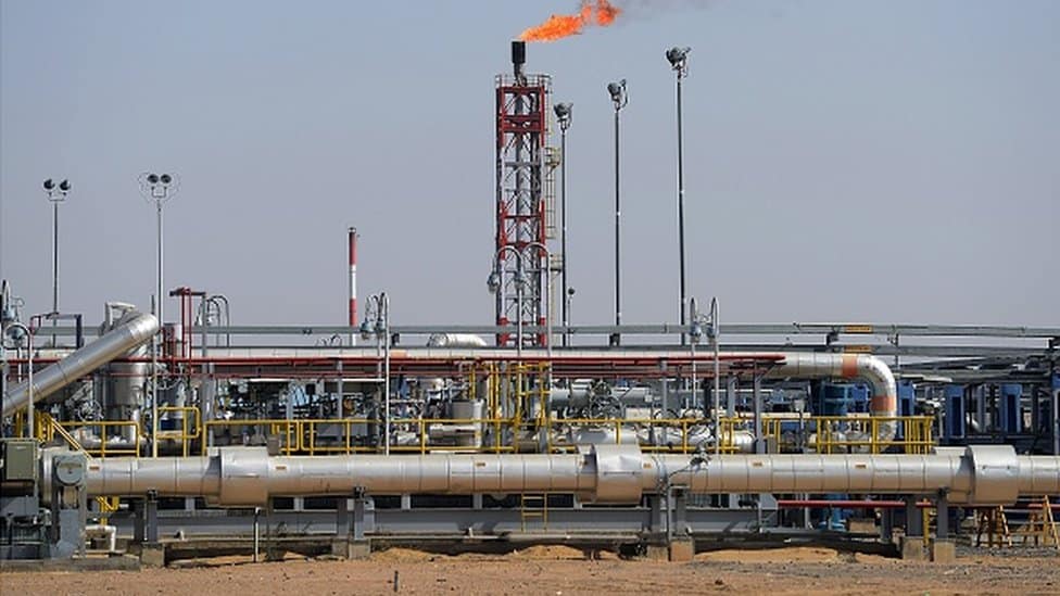 Marché pétrolier sous tension : l’Algérie en profite