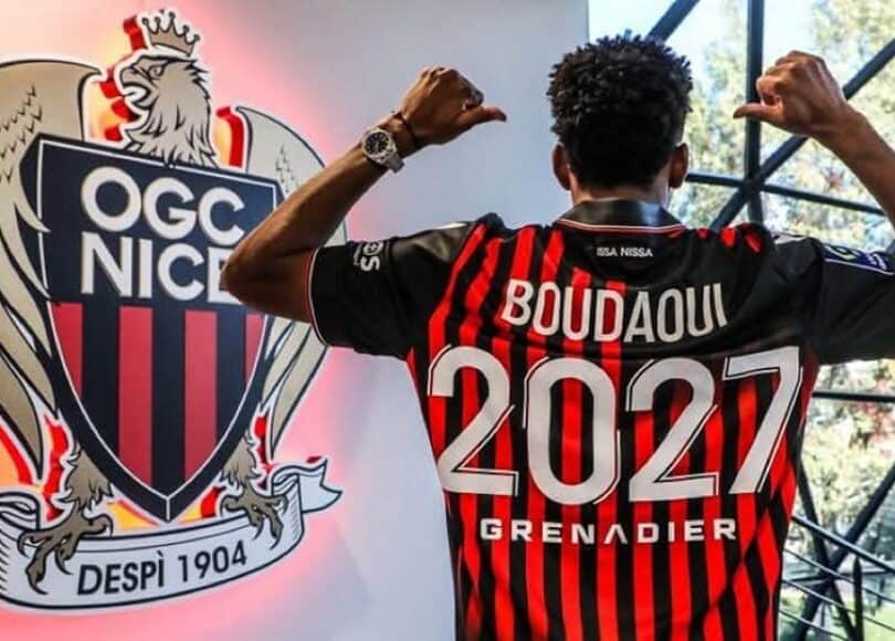 Footballeur Boudouaoui en maillot de l'OGC Nice 2024.