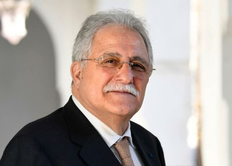 Voile en France : Chems-Eddine Hafiz livre son point de vue Les révélations de Chems-Eddine Hafiz sur le pape et l'anti-algérisme en France