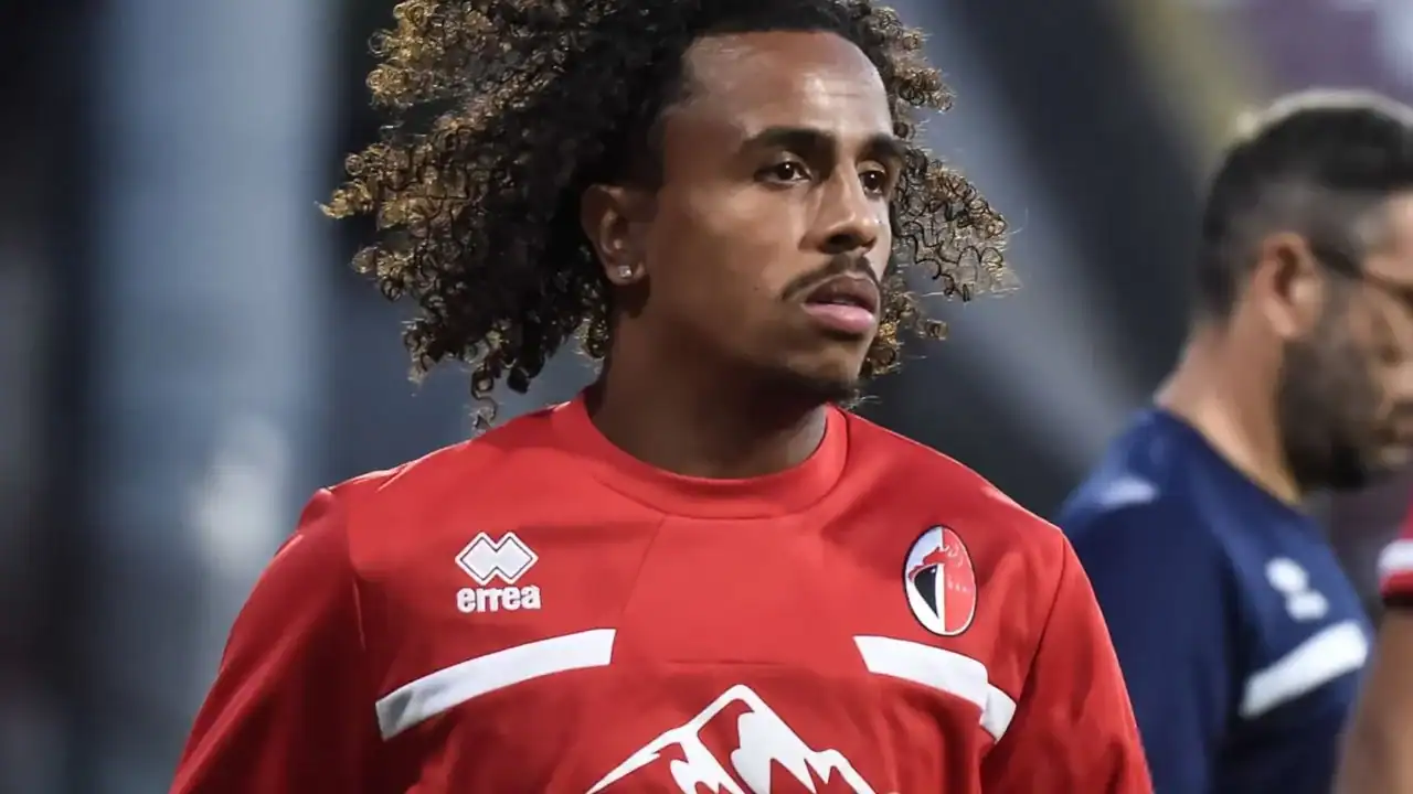 Dorval prend les rênes : nouveau capitaine à bord ! Medhi Dorval prend les rênes : nouveau capitaine à bord !