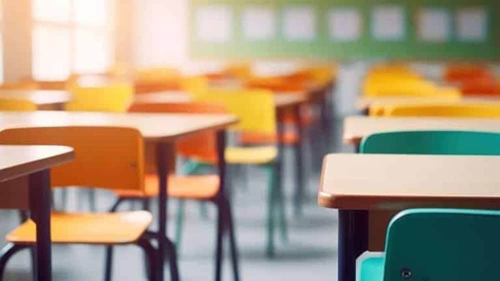 Ramadan 2026 : Pic d’absences dans les lycées algériens Salles de classe vides dans un lycée algérien pendant Ramadan.