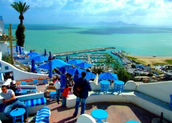 Tunisie 2025 : pourquoi les Algériens affluent en masse ?