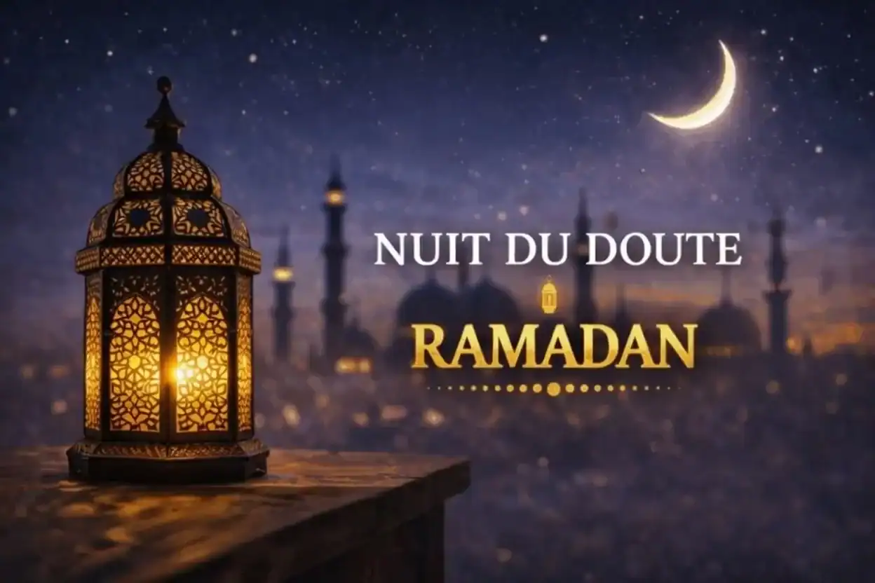 Aïd el-Fitr 2026 : Quand sera la Nuit du doute en France? Lanterne illuminée avec la lune et la mosquée en arrière-plan.