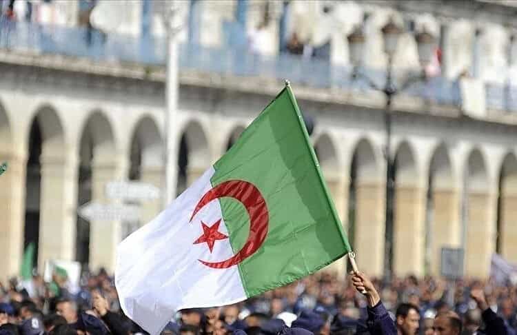 Algérie en 2026 : découvrez sa position dans le classement du bonheur ! Algérie
