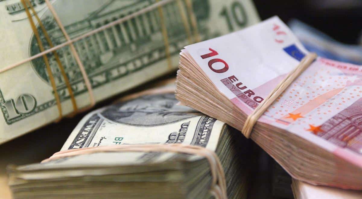 La BRI saisit des faux dollar américains