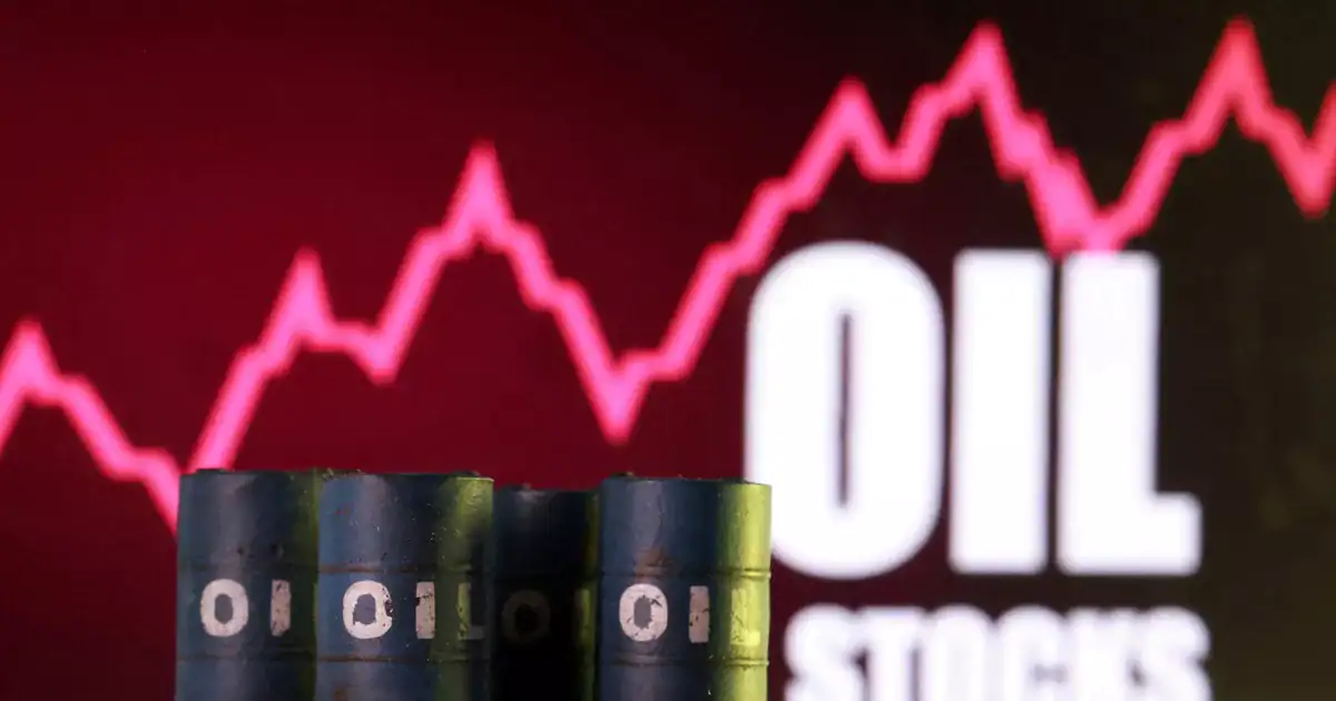 Découvrez pourquoi le prix du pétrole dépasse à nouveau 100 $ Graphique montrant la hausse du prix du pétrole au-dessus de 100 $.