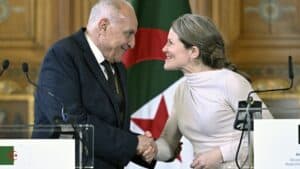Belgique–Algérie : un pacte migratoire pour débloquer les expulsions Belgique–Algérie : un pacte migratoire pour débloquer les expulsions