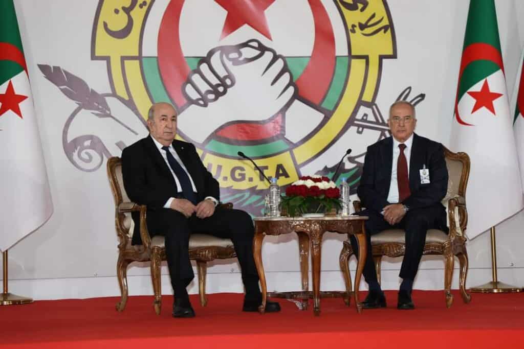 Algérie : le SG de l’UGTA nie les appels à la grève Deux dirigeants de l'UGTA en réunion officielle en Algérie.
