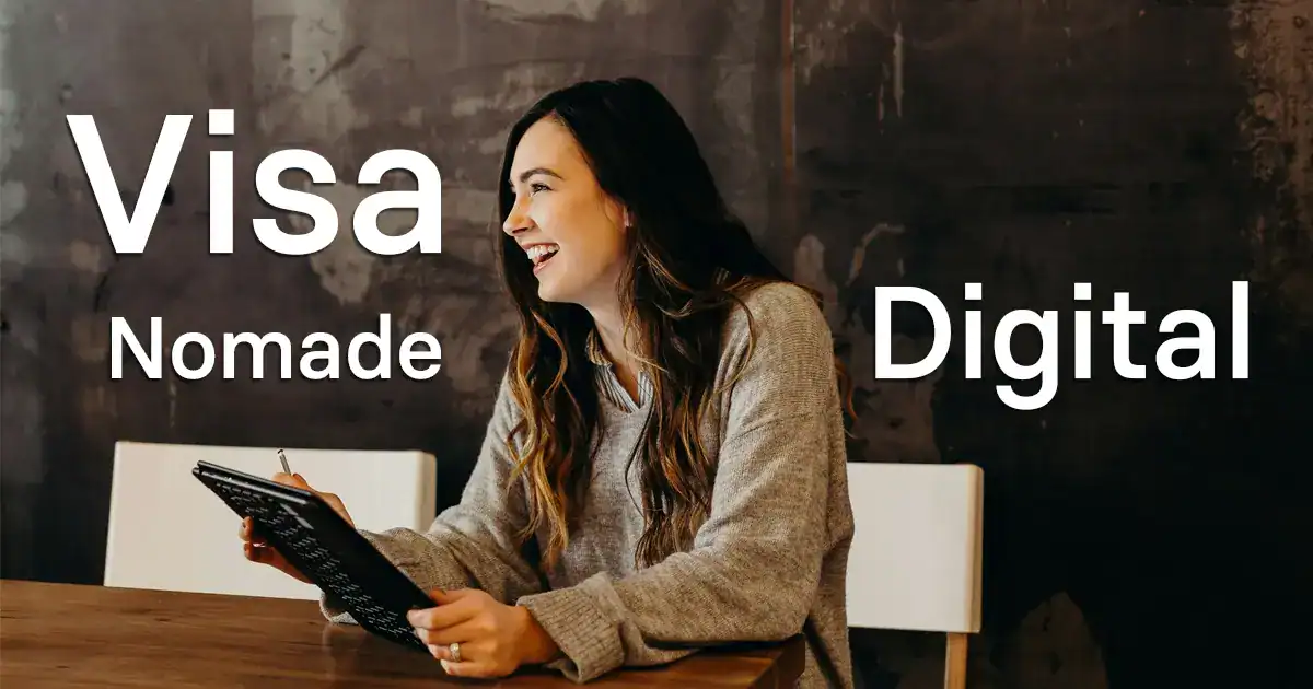 Visa Nomade Digital en Algérie Jeune femme souriante avec tablette, visa nomade digital.