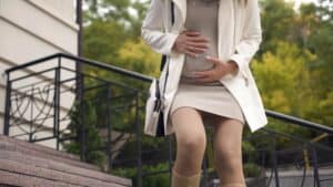 Maroc : Une femme accouche en pleine rue après un refus à l'hôpital