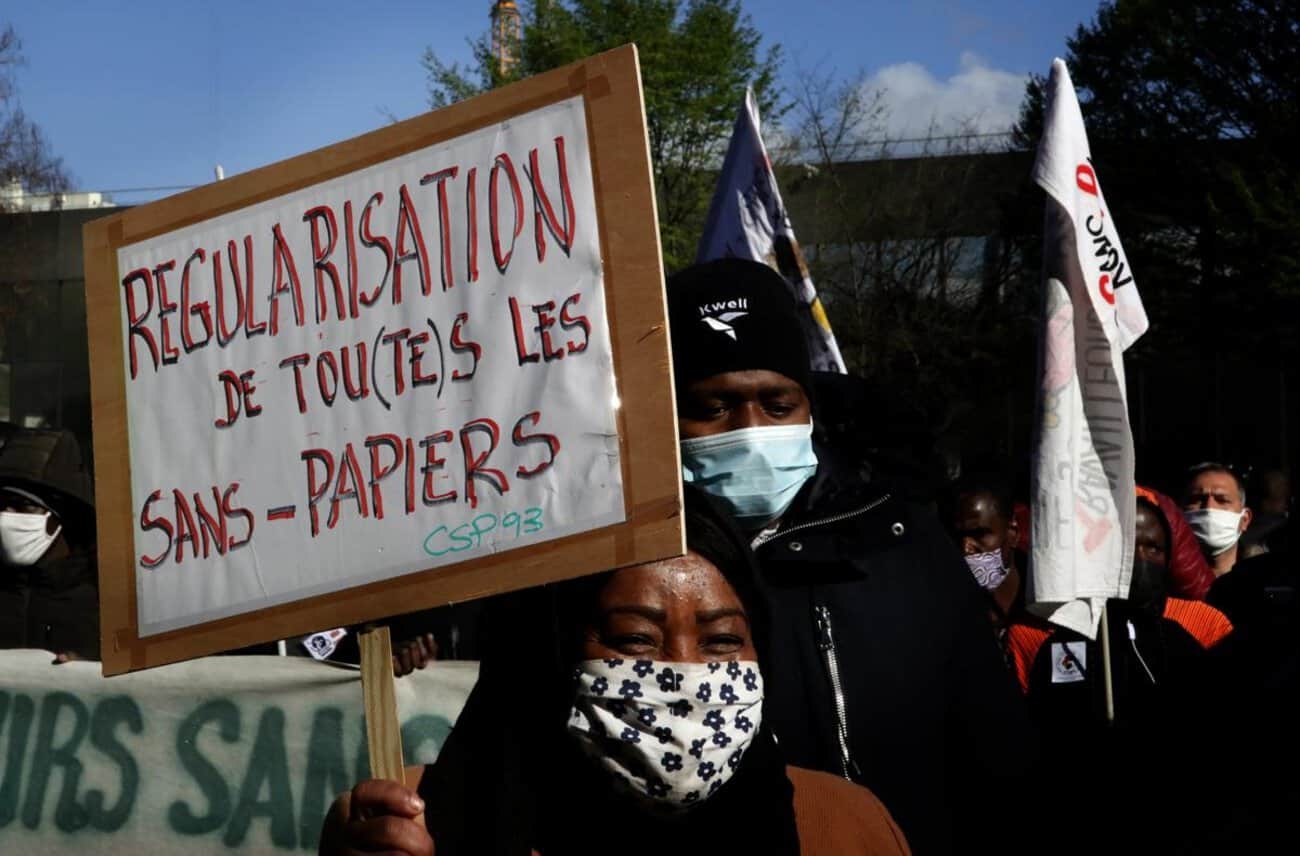 Espagne : Quand la régularisation des sans-papiers aura-t-elle lieu ? Manifestation pour la régularisation des sans-papiers en France.